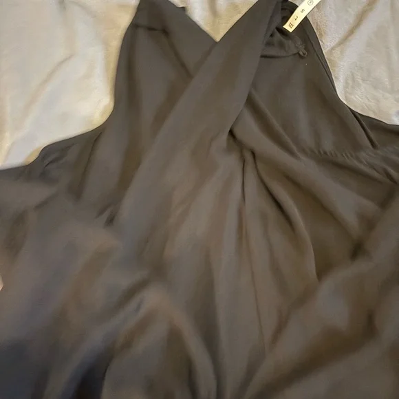 MTS Black Garment - Picture 4 of 5